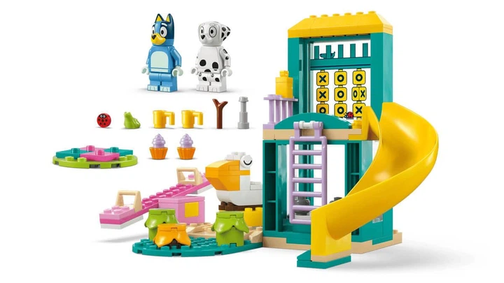 Конструктор LEGO Bluey Веселощі з Блуї та Хлоєю на ігровому майданчику (11201) - зображення 6