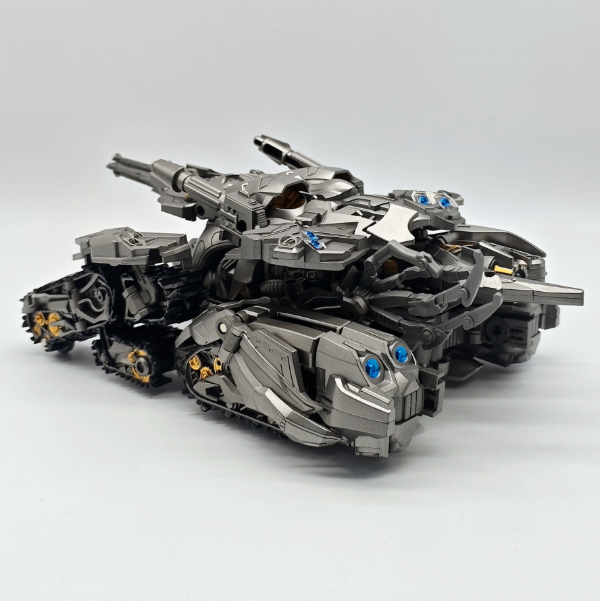 Робот-трансформер Мегатрон Металевий (Tank Megatron Commander) 29 см, зі світлом та зброєю (2966-26) - зображення 2