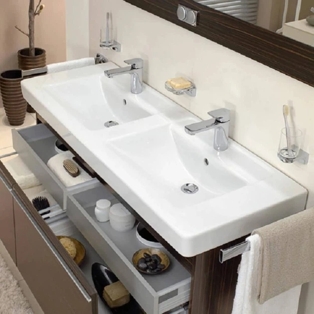 Раковина накладна подвійна Villeroy&Boch 1300x490 мм білий (58811301) - Фото 3 Раковина накладна подвійна Villeroy&Boch 1300x490 мм білий (58811301) - изображение 3