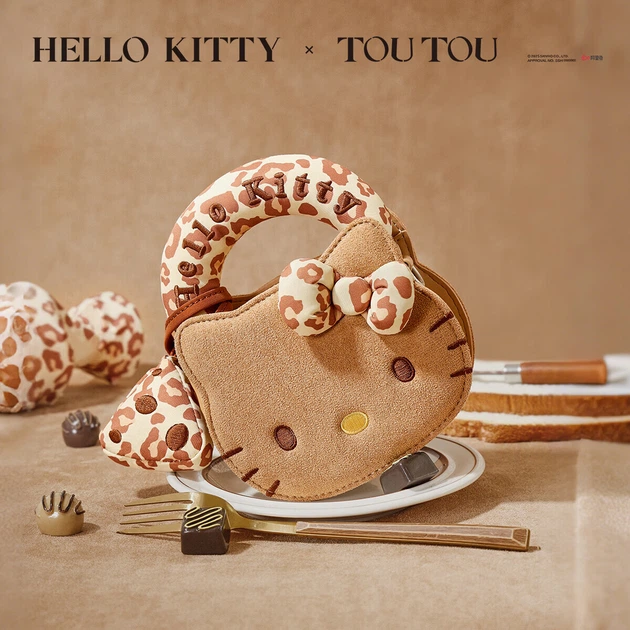 Сумка Toutou Hello Kitty Sanrio міні крос-боді на ланцюжку леопардовий - Фото 6 Сумка Toutou Hello Kitty Sanrio міні крос-боді на ланцюжку леопардовий - зображення 6