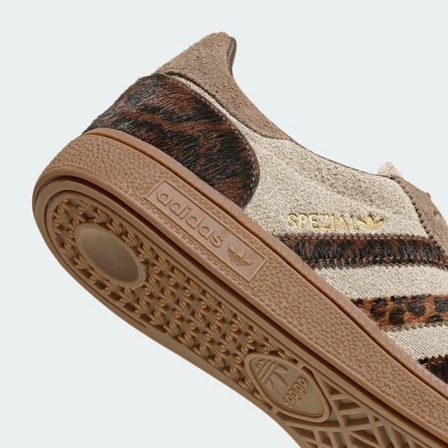 Мужские кроссовки HANDBALL SPEZIAL adidas KK4860 41 (7.5 UK) бежевый (4069987348938) - Фото 11 Мужские кроссовки HANDBALL SPEZIAL adidas KK4860 41 (7.5 UK) бежевый (4069987348938) - изображение 11
