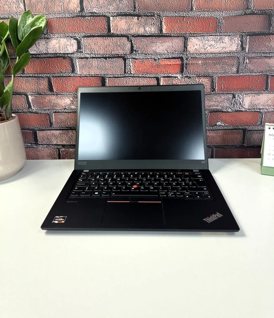 Ультрабук Lenovo ThinkPad X13 Gen 1 / 13.3" (1920x1080) IPS / AMD Ryzen 3 Pro 4450U (4 (8) ядра по 2.4 - 3.7 GHz) / 8 GB DDR4 / 256 GB SSD / AMD Radeon Graphics / WebCam б/у - изображение 2