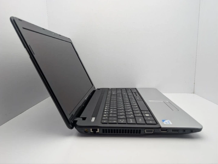 Ноутбук Packard Bell EasyNote TE11HC / 15.6" (1366x768) TN / Intel Pentium B960 (2 ядра по 2.2 GHz) / 8 GB DDR3 / 500 GB HDD / Intel HD Graphics / WebCam / DVD-ROM б/в - Фото 4 Ноутбук Packard Bell EasyNote TE11HC / 15.6" (1366x768) TN / Intel Pentium B960 (2 ядра по 2.2 GHz) / 8 GB DDR3 / 500 GB HDD / Intel HD Graphics / WebCam / DVD-ROM б/в - зображення 4