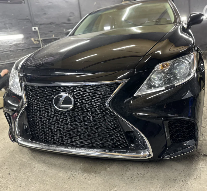 Передний бампер рестайлинг F-Sport для Lexus LS460 2007-2017 гг - изображение 2