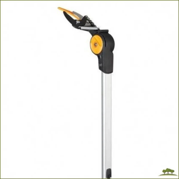 Телескопический высоторез Fiskars PowerGear профессиональный инструмент для обрезки веток на высоте - Фото 3 Телескопический высоторез Fiskars PowerGear профессиональный инструмент для обрезки веток на высоте - изображение 3