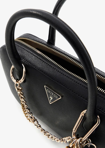 Сумка жіноча Guess крос-боді через плече чорна з ручками та підвісками - Фото 3 Сумка жіноча Guess крос-боді через плече чорна з ручками та підвісками - изображение 3