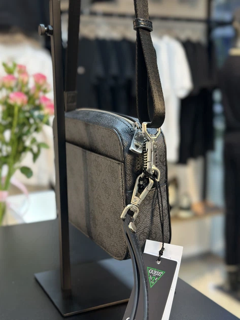 Сумка чоловіча unisex Guess Milano через плече сіра з монограмою - изображение 7