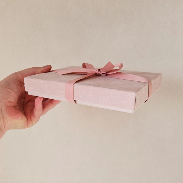 Конверт для денег VIRGO в бархатная коробочке. Цвет розовый +золотой - Фото 2 Конверт для денег VIRGO в бархатная коробочке. Цвет розовый +золотой - изображение 2