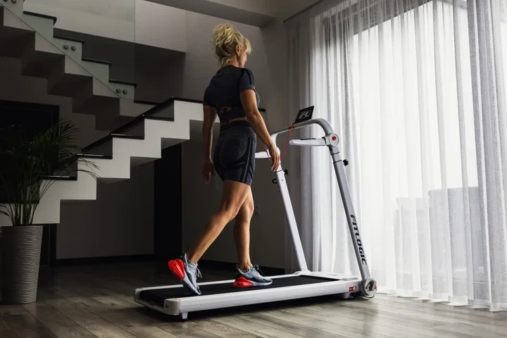 Бігова доріжка FitLogic T116W (SPT_T116W) - зображення 10
