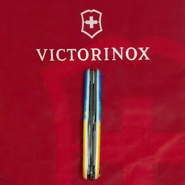Швейцарський складаний ніж Victorinox SPARTAN UKRAINE 1.3603.7.T3100p - Фото 7 Швейцарський складаний ніж Victorinox SPARTAN UKRAINE 1.3603.7.T3100p - зображення 7