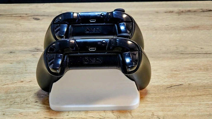 Подставка для двух контроллеров Xbox Series/One - Фото 4 Подставка для двух контроллеров Xbox Series/One - изображение 4
