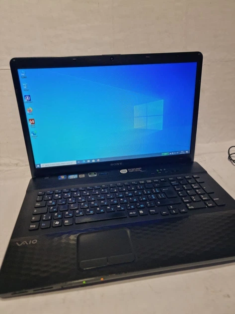 Ноутбук Б-класс Sony Vaio PCG-91211M / 17.3" (1600x900) TN / Intel Core i5-2430M (2 (4) ядра по 2.4 - 3.0 GHz) / 8 GB DDR3 / 750 GB HDD / nVidia GeForce 410M, 1 GB DDR3, 64-bit / WebCam / DVD-RW б/у - изображение 2