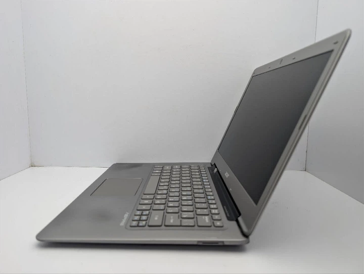 Ноутбук Acer Aspire S3 / 13.3" (1366x768) TN / Intel Core i5-2467M (2 (4) ядра по 1.6 - 2.3 GHz) / 4 GB DDR3 / 500 GB HDD / Intel HD Graphics 3000 / WebCam / DVD-ROM / АКБ не держит б/у - Фото 5 Ноутбук Acer Aspire S3 / 13.3" (1366x768) TN / Intel Core i5-2467M (2 (4) ядра по 1.6 - 2.3 GHz) / 4 GB DDR3 / 500 GB HDD / Intel HD Graphics 3000 / WebCam / DVD-ROM / АКБ не держит б/у - изображение 5