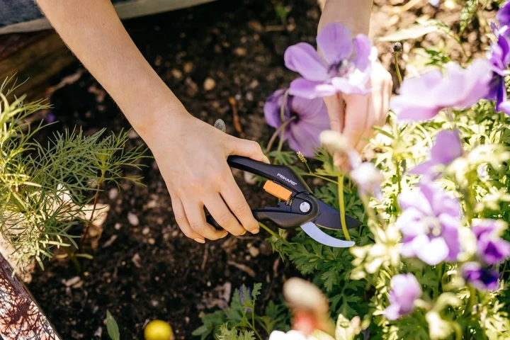 Секатор площинний Fiskars SingleStep P26 (1000567) - зображення 4