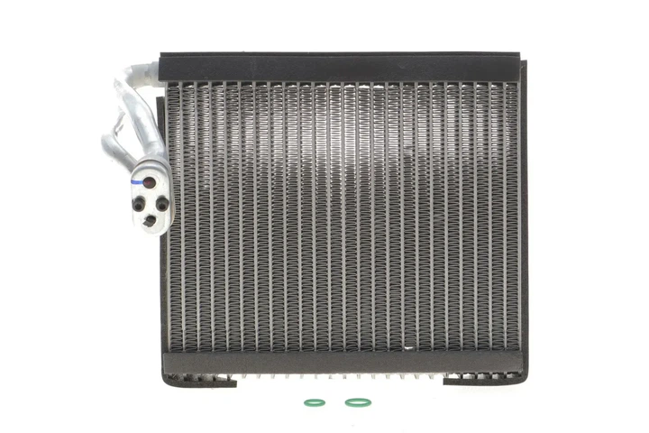 Радіатор масляний NRF 36196 Nissan Qashqai 272804EM0A - Фото 1 Радіатор масляний NRF 36196 Nissan Qashqai 272804EM0A - изображение 1
