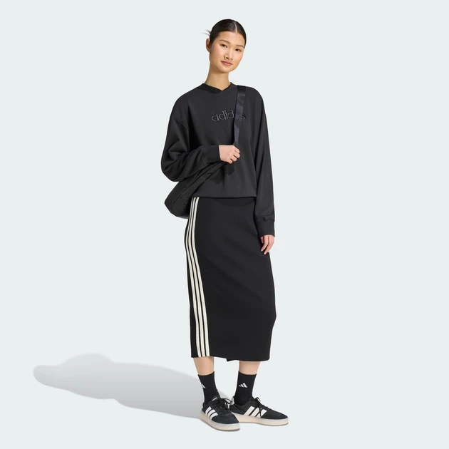 Женский свитшот Seasonal Essentials Satin V-Neck adidas KS2800 (XL) черный (4069993159023) - изображение 3