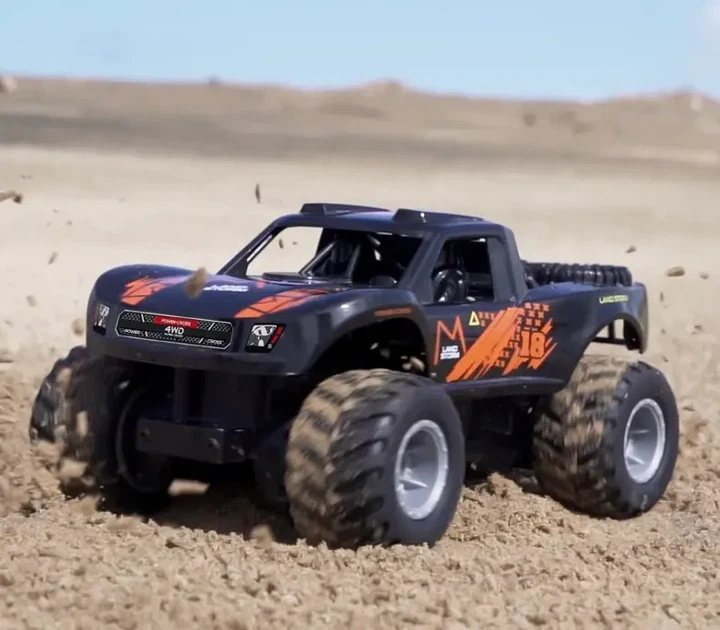 Радиоуправляемая машинка-амфибия JJRC Q156 (1:16) для суши и воды Черный с красным - изображение 2