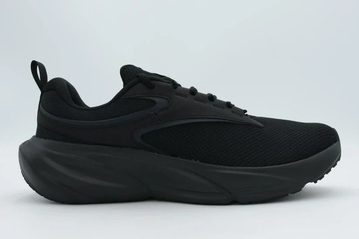Кроссовки мужские Under Armour Surge 5 42 Чорний 6010459-002 - Фото 2 Кроссовки мужские Under Armour Surge 5 42 Чорний 6010459-002 - изображение 2