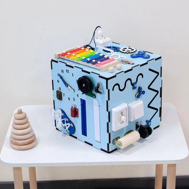 Бизикуб для детей 30x30x30 см с доской для рисования, 28 элементов, Голубой (Развивающий деревянный бизиборд) - Фото 10 Бизикуб для детей 30x30x30 см с доской для рисования, 28 элементов, Голубой (Развивающий деревянный бизиборд) - изображение 10