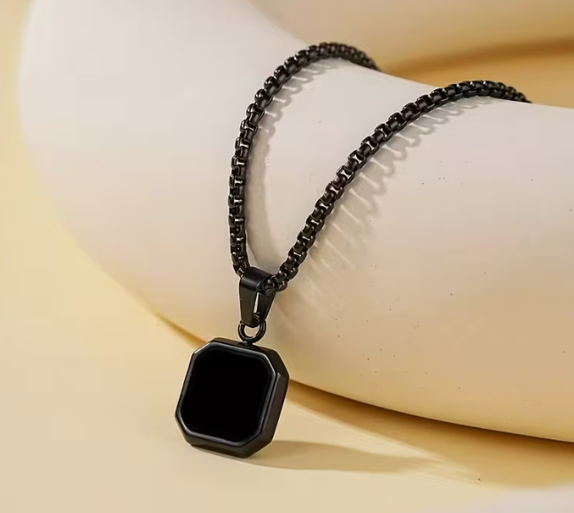 Чоловічий квадратний кулон, підвіска з ланцюжком Square Black - Фото 1 Чоловічий квадратний кулон, підвіска з ланцюжком Square Black - изображение 1