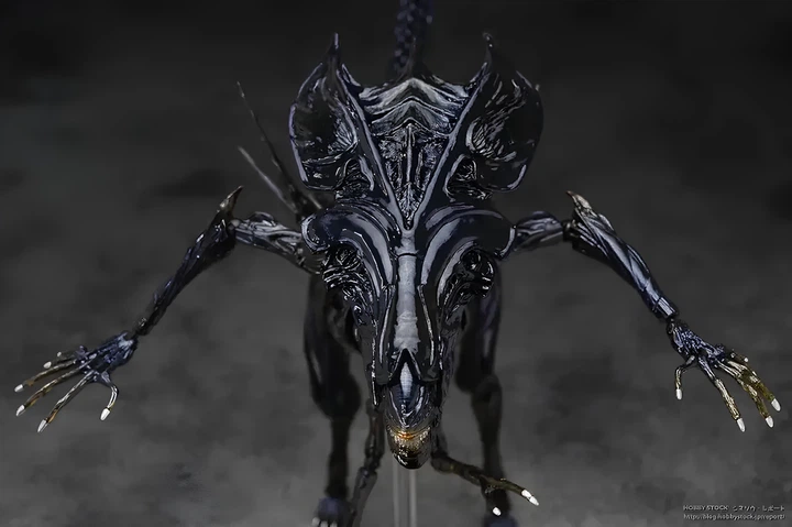 Коллекционная статуэтка Alien Queen 32 см из фильма Чужой, фигурка на подставке - Фото 7 Коллекционная статуэтка Alien Queen 32 см из фильма Чужой, фигурка на подставке - изображение 7