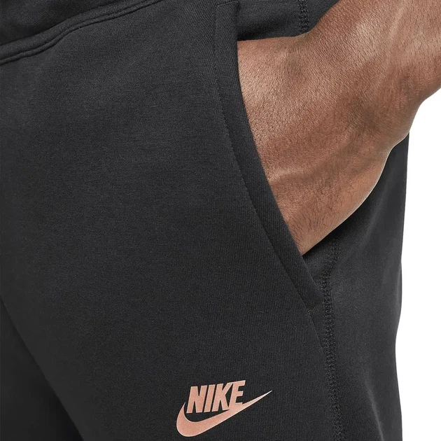 Штаны Nike Tech Fleece x Central Cee x Syna World в чёрном цвете (M) - Фото 3 Штаны Nike Tech Fleece x Central Cee x Syna World в чёрном цвете (M) - изображение 3