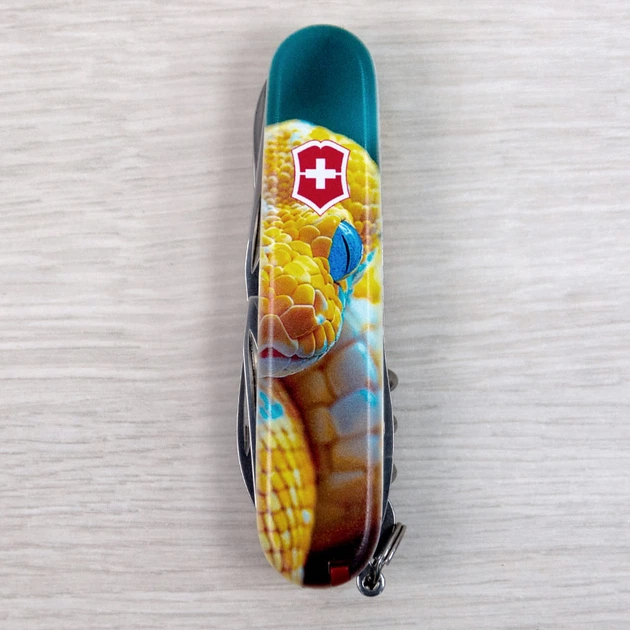 Нож Victorinox Mountaineer Animal Yellow (1049-Vx13743.7_F1050pw) - Фото 11 Нож Victorinox Mountaineer Animal Yellow (1049-Vx13743.7_F1050pw) - изображение 11