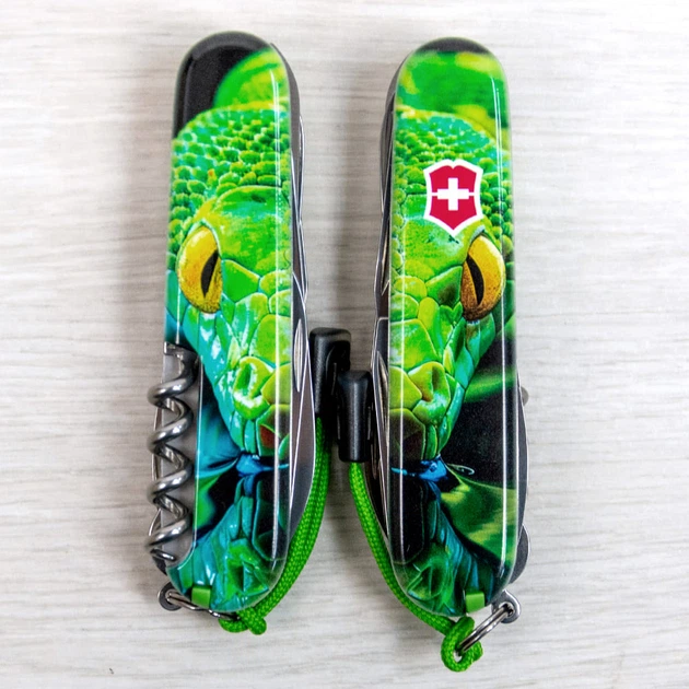 Нож Victorinox Huntsman Zodiac Змея Green (1049-Vx13713.3_Z4310pk) - изображение 7
