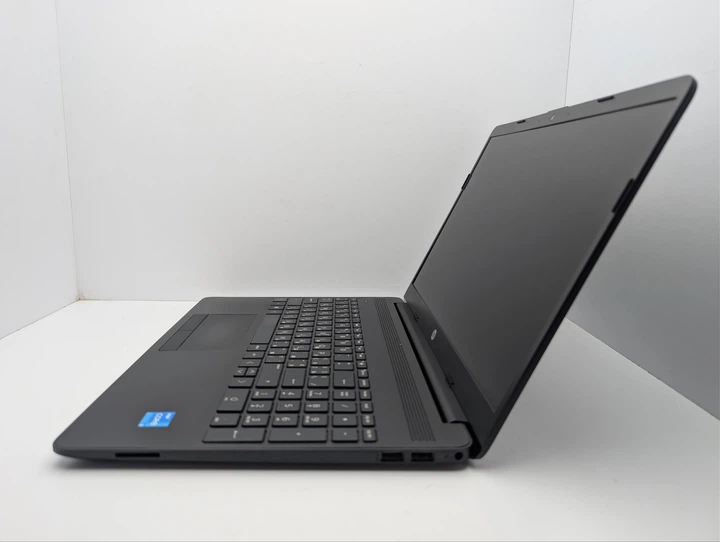 Ноутбук HP Laptop 15 /Intel Core i3-1115G4/8GB-DDR3/256gb-SSD/Intel UHD Graphics Gen 11 /15.6" FHD IPS Б/В - Фото 2 Ноутбук HP Laptop 15 /Intel Core i3-1115G4/8GB-DDR3/256gb-SSD/Intel UHD Graphics Gen 11 /15.6" FHD IPS Б/В - изображение 2