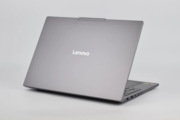 Ультрабук Lenovo IdeaPad Pro 5 16AKP10 Ryzen AI 7 350 / 32GB / 1TB / RTX 5050 / 16" 2.8K OLED 120Hz Ноутбук (с1352) - Уцінка - Фото 9 Ультрабук Lenovo IdeaPad Pro 5 16AKP10 Ryzen AI 7 350 / 32GB / 1TB / RTX 5050 / 16" 2.8K OLED 120Hz Ноутбук (с1352) - Уцінка - зображення 9