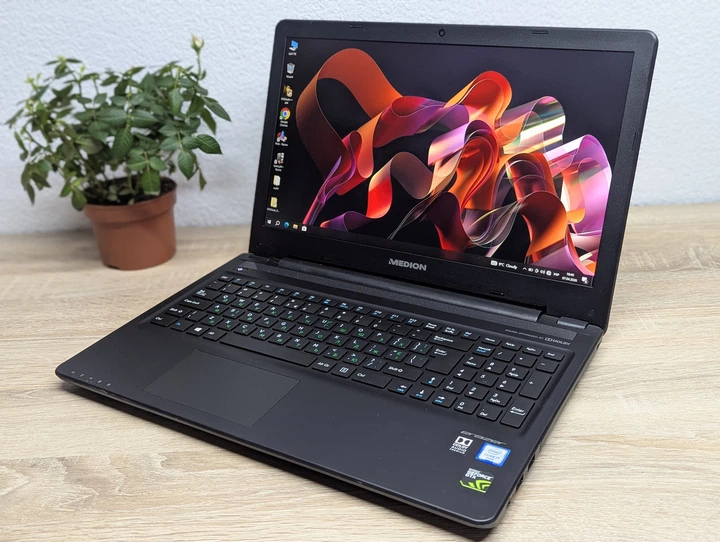 Ноутбук Medion Erazer P6661:15.6 Full HD,Intel Core i7 6500U,16 GB DDR3,SSD 128Gb+HDD 320Gb - Б/У - изображение 3