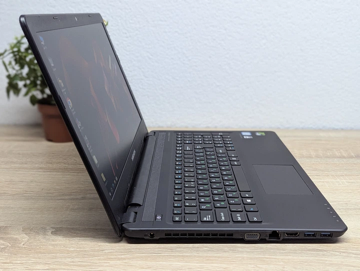 Ноутбук Medion Erazer P6661:15.6 Full HD,Intel Core i7 6500U,16 GB DDR3,SSD 128Gb+HDD 320Gb - Б/У - изображение 4