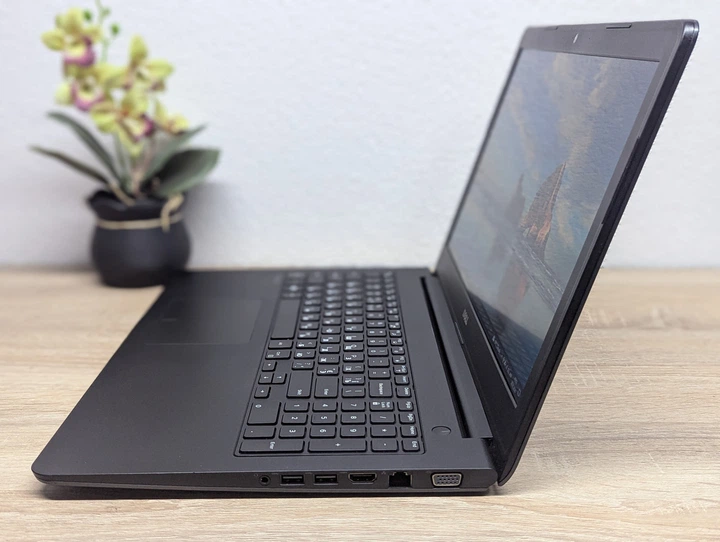Ноутбук Dell Latitude 3550:15.6 Full HDIntel Core i5-5200U 8 GB DDR3 GeForce 830M 2Gb SSD 256Gb - Б/У - Фото 4 Ноутбук Dell Latitude 3550:15.6 Full HDIntel Core i5-5200U 8 GB DDR3 GeForce 830M 2Gb SSD 256Gb - Б/У - изображение 4