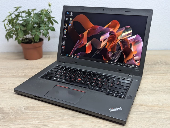 Ноутбук Lenovo ThinkPad T460p:14 Full HD,Intel Core i7-6700HQ,8 GB DDR4,GeForce 940MX 2Gb,SSD128Gb - Б/У - Фото 3 Ноутбук Lenovo ThinkPad T460p:14 Full HD,Intel Core i7-6700HQ,8 GB DDR4,GeForce 940MX 2Gb,SSD128Gb - Б/У - изображение 3