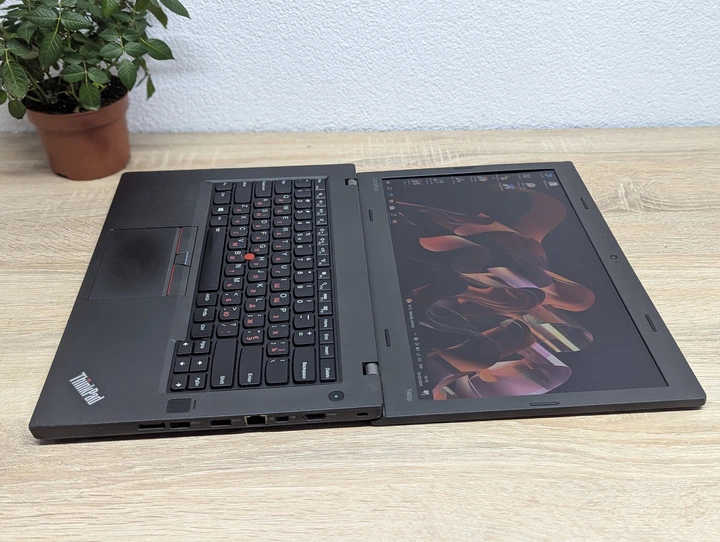 Ноутбук Lenovo ThinkPad T460p:14 Full HD,Intel Core i7-6700HQ,8 GB DDR4,GeForce 940MX 2Gb,SSD128Gb - Б/У - Фото 6 Ноутбук Lenovo ThinkPad T460p:14 Full HD,Intel Core i7-6700HQ,8 GB DDR4,GeForce 940MX 2Gb,SSD128Gb - Б/У - изображение 6