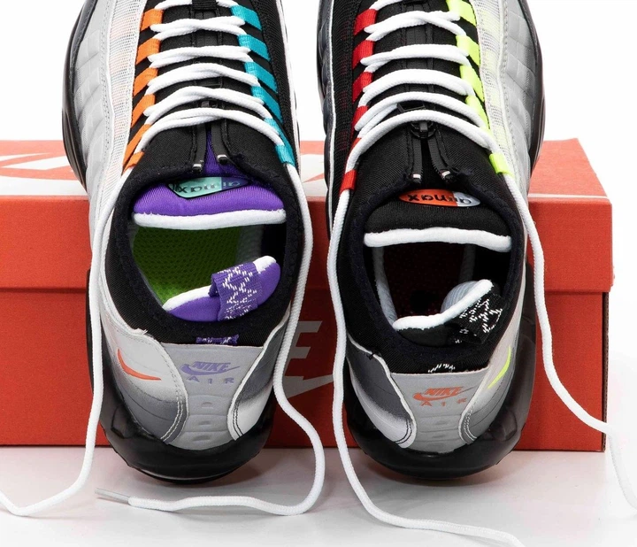 Кроссовки мужские зимние Ni Air Max 95 Sneakerboot Greedy Edition Gray / Най аир макс Сникербутс 95 термо 44 - Фото 7 Кроссовки мужские зимние Ni Air Max 95 Sneakerboot Greedy Edition Gray / Най аир макс Сникербутс 95 термо 44 - изображение 7
