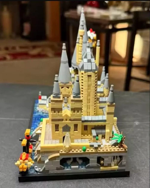 Конструктор Магический замок "Гарри Поттер: Хогвартс" Hogwarts Castle Harry Potter 2743 деталі - изображение 10