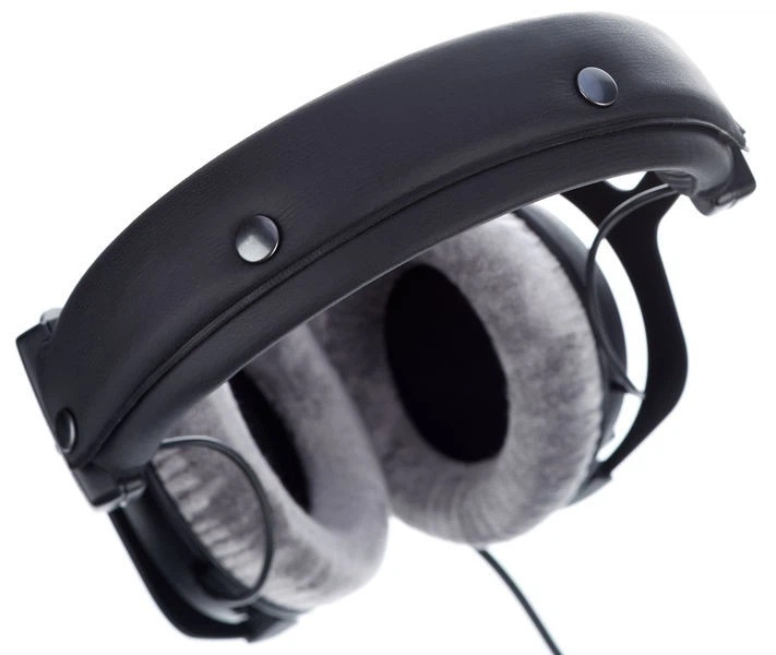 Наушники Beyerdynamic Dt 770 Pro Black 32 Ом (526337) - Фото 4 Наушники Beyerdynamic Dt 770 Pro Black 32 Ом (526337) - изображение 4