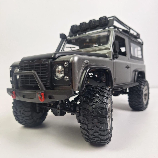 Радиоуправляемая машинка Land Rover Defender серый на пульте управления, внедорожник на радиоуправлении - Фото 1 Радиоуправляемая машинка Land Rover Defender серый на пульте управления, внедорожник на радиоуправлении - изображение 1