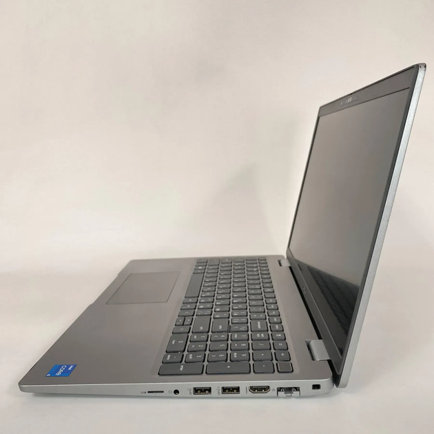 Ультрабук Б-класс Dell Latitude 5530 / 15.6" (1920x1080) IPS / Intel Core i5-1240P (12 (16) ядер по 3.3 - 4.4 GHz) / 16 GB DDR4 / 256 GB SSD / Intel Iris Xe Graphics / WebCam / TouchID б/у + Подарок Беспроводная мышь / USB - изображение 5