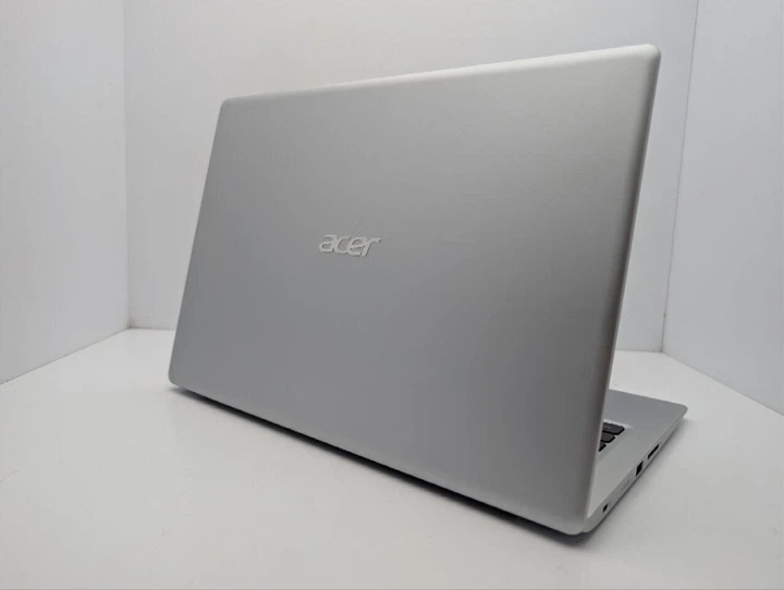Ноутбук Acer Swift 1 (SF113-31) / 13.3" (1920x1080) TN / Intel Pentium N4200 (4 ядра по 1.1 - 2.5 GHz) / 4 GB DDR3 / 120 GB SSD / Intel HD Graphics 505 / WebCam б/в - Фото 8 Ноутбук Acer Swift 1 (SF113-31) / 13.3" (1920x1080) TN / Intel Pentium N4200 (4 ядра по 1.1 - 2.5 GHz) / 4 GB DDR3 / 120 GB SSD / Intel HD Graphics 505 / WebCam б/в - зображення 8
