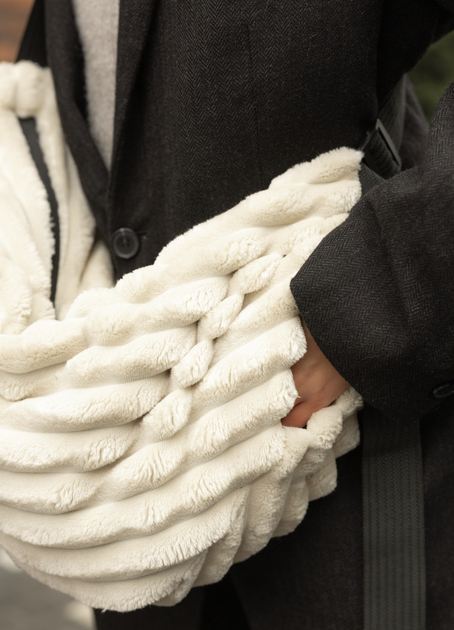 Жіноча сумка Sambag HOBO Bag-glove з внутрішніми кишенями та утепленими боковими кишенями з тканини молочна - Фото 3 Жіноча сумка Sambag HOBO Bag-glove з внутрішніми кишенями та утепленими боковими кишенями з тканини молочна - зображення 3