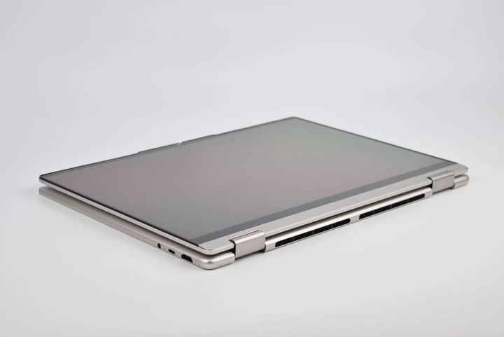 Ультрабук-трансформер Lenovo Yoga 7 2-in-1 16AKP10 Ryzen AI 7 350 / 16GB / 512GB / Radeon 860M / 16" WQXGA+ OLED 120Hz Touch / Win11 (с1425) - Уценка - Фото 4 Ультрабук-трансформер Lenovo Yoga 7 2-in-1 16AKP10 Ryzen AI 7 350 / 16GB / 512GB / Radeon 860M / 16" WQXGA+ OLED 120Hz Touch / Win11 (с1425) - Уценка - изображение 4