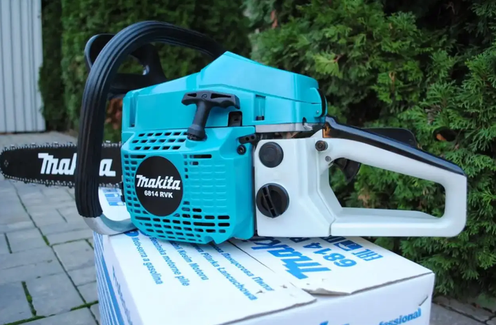 Цепная пила Makita бензиновая 50 см³ для спиливания деревьев бензопила профессиональная 4,8 л.с. садовая 45 см шина 0,325 цепь 11000 об мин ручной инструмент обрезки веток заготовки дров - изображение 10