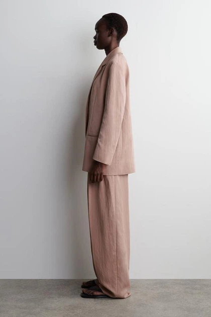 Блейзер жіночий COS oversized fluid blazer 1294891001 Eur 36 Рожевий - Фото 3 Блейзер жіночий COS oversized fluid blazer 1294891001 Eur 36 Рожевий - зображення 3