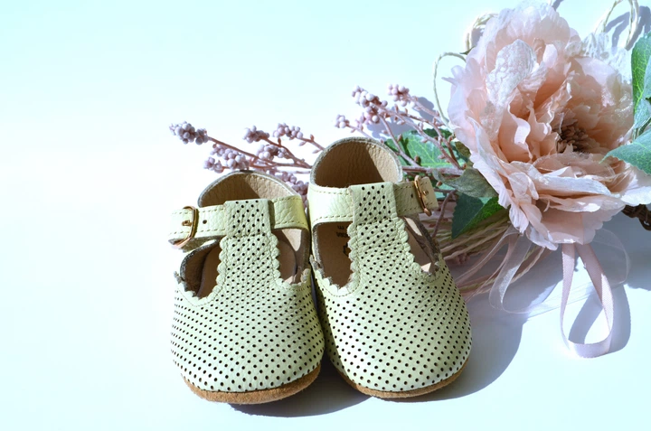 Туфлі BottiLion T-Strap shoes з натуральноі шкіри з перфорацією,внутрішня устілка 12,5 см ( 1,5-2 роки), бежеві - изображение 8