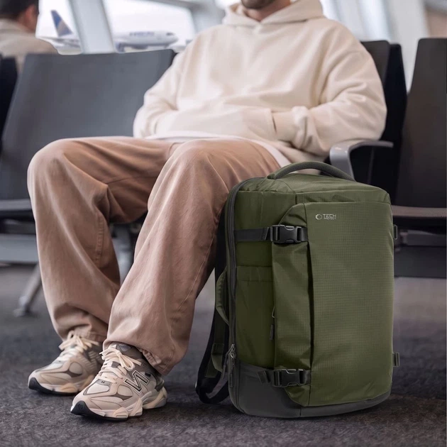 Рюкзак Tech-Protect Defender S70 Ryanair & Wizzair Travel Laptop Cabin 24L 40x30x20 Military Green (5906302324576) - изображение 13