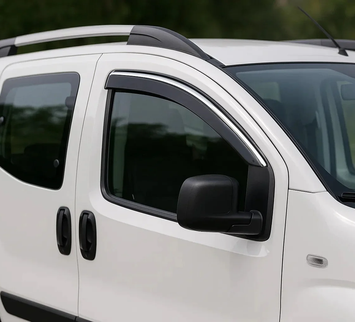 Ветровики с хромированным молдингом Niken Luxury (2 шт) для Peugeot Bipper 2008-2017 гг - изображение 4