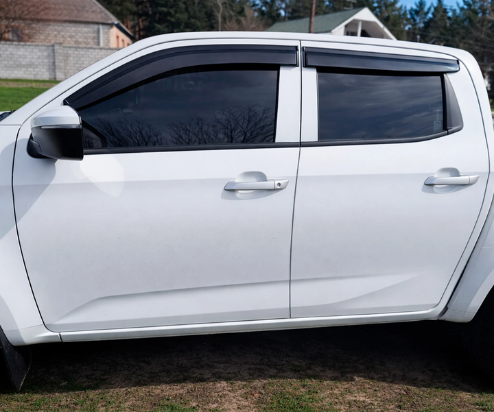 Ветровики на окна (4 шт, Sunplex Sport) для Isuzu D-Max 2019-2024 гг - изображение 3