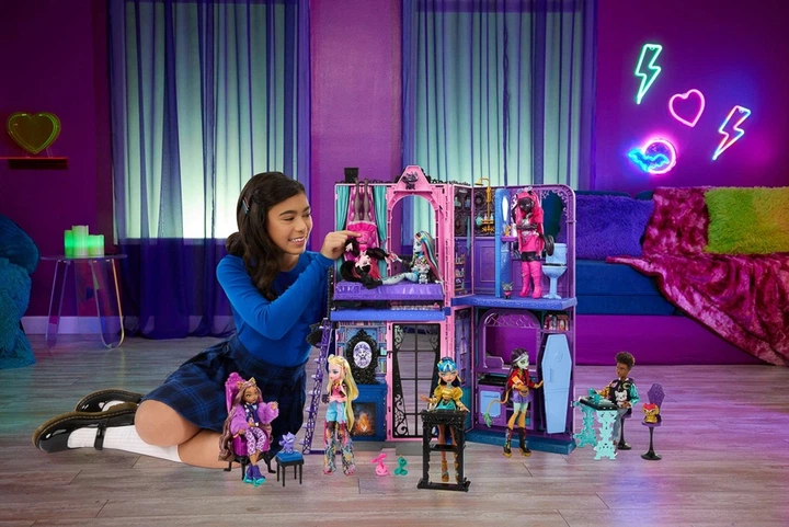 Набор Monster High БУ-тек Отель Логово для жутко стильных JBF16 - Фото 6 Набор Monster High БУ-тек Отель Логово для жутко стильных JBF16 - изображение 6